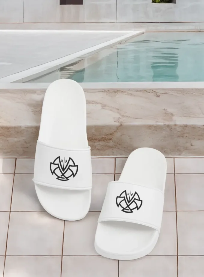 Claquettes logo noir Homme Dhalen